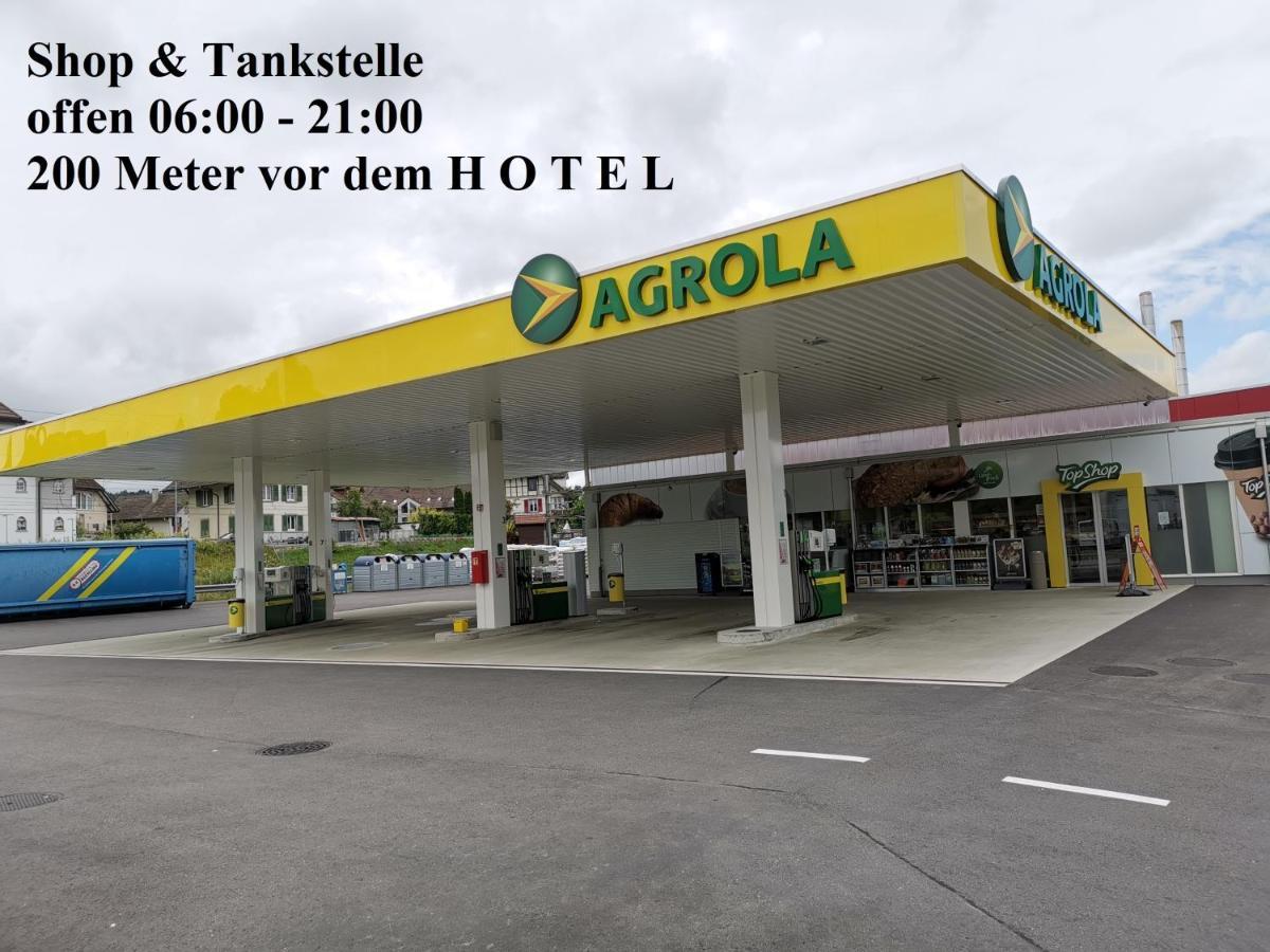 Hotel16 By Messe & Stadion Suisse In Minuten & Late Check-In Schupfen Exterior photo